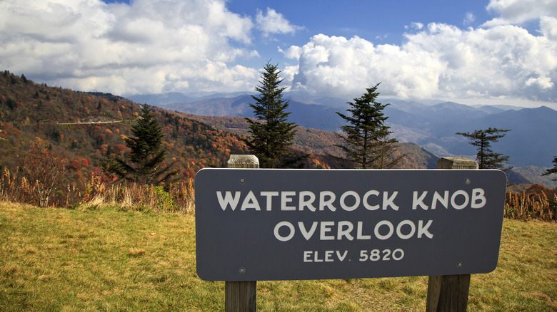 Waterrock Knob overlook sign and view