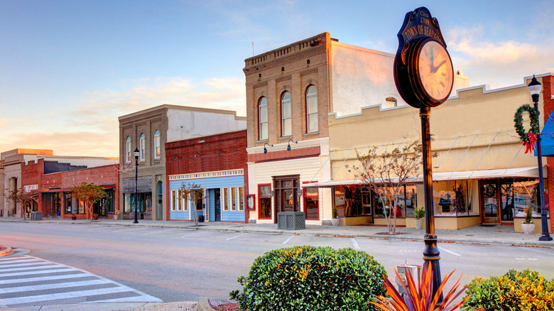 Front Street shops in Beaufort, NC