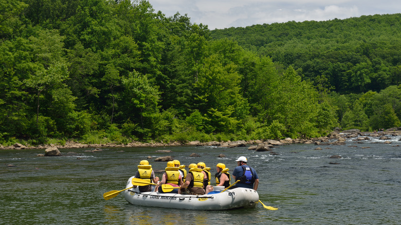 Rafters going down Youghiogheny River in Ohiopyle State Park