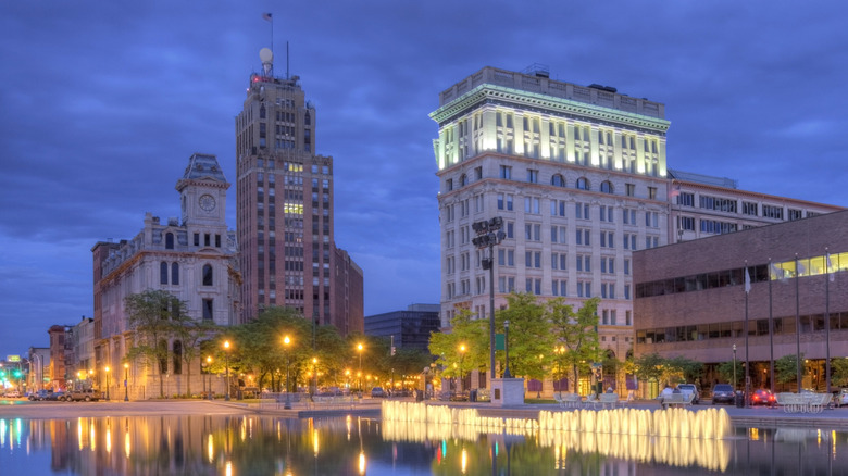 Syracuse cityscape at dusk