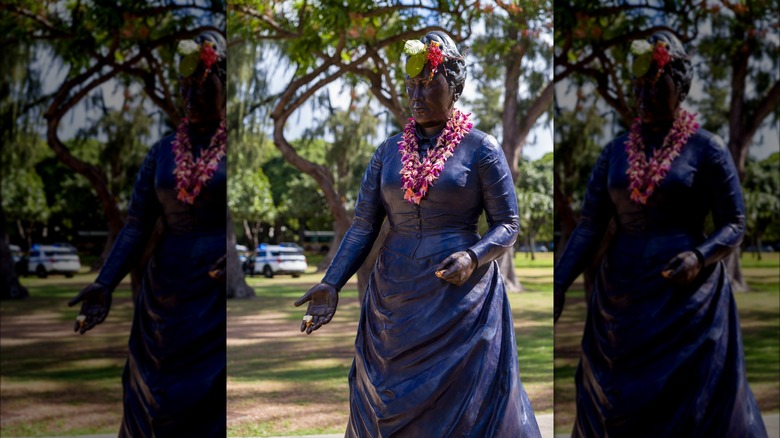 Queen Kapi'olani statue in Kapi'olani Park