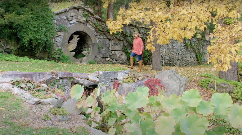 Samantha Brown walking through Innisfree Garden