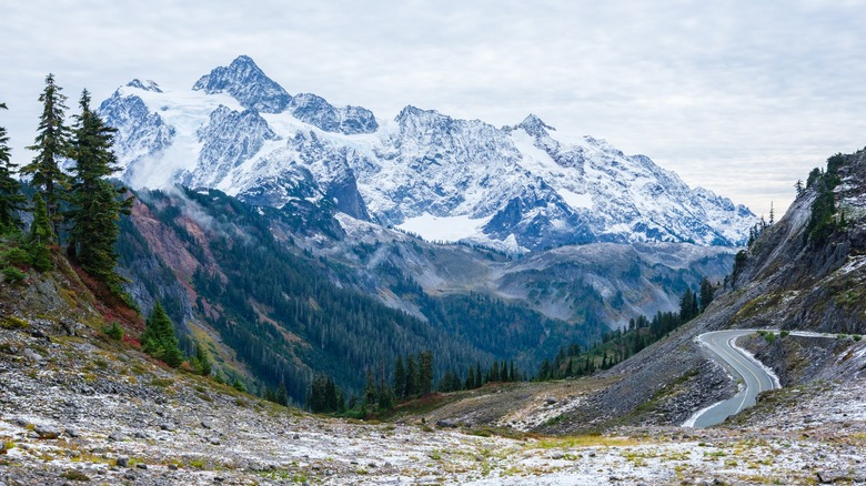 The view of Mount Shuksan from the route to Artist Point on the byway