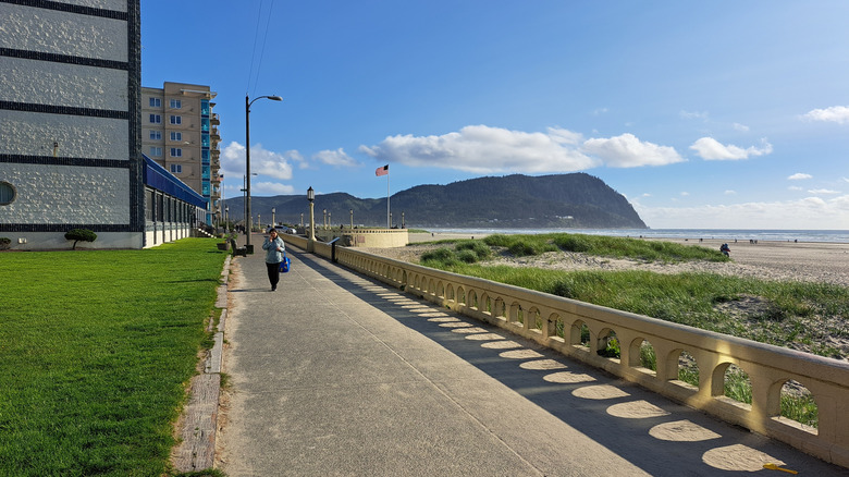 The Promendade leading to the Turnaround in Seaside, Oregon