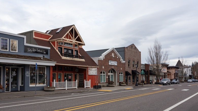 Charming storefronts in downtown Troutdale, Oregon