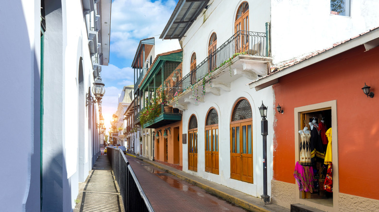 A sidestreet in Panama's historic old town in Panama City