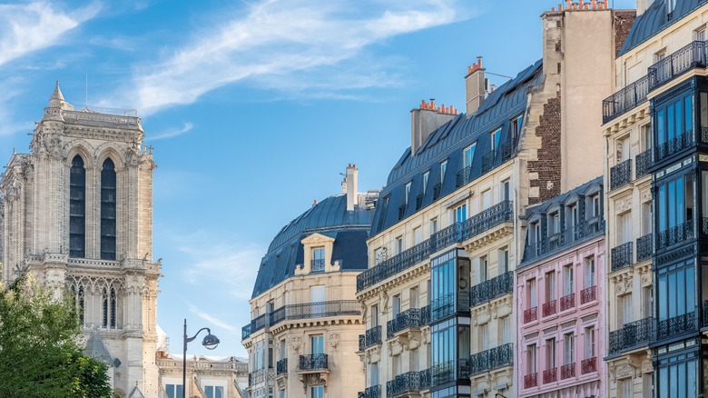 Notre Dame, historic buildings Marais