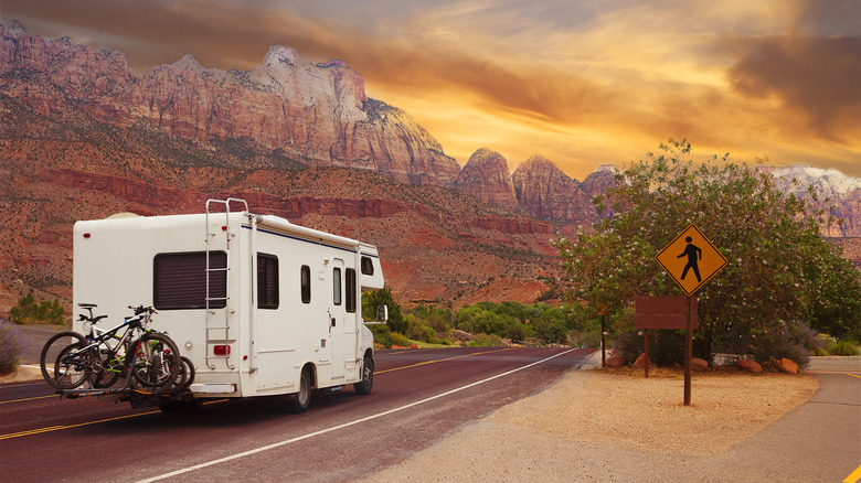 Motor home headed to Zion