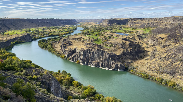 Snake River winds through Hells Canyon