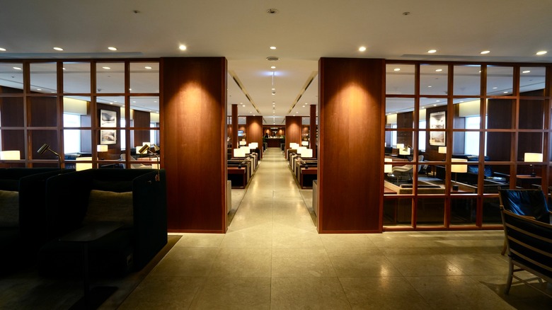 An image of a Cathay Pacific airport lounge