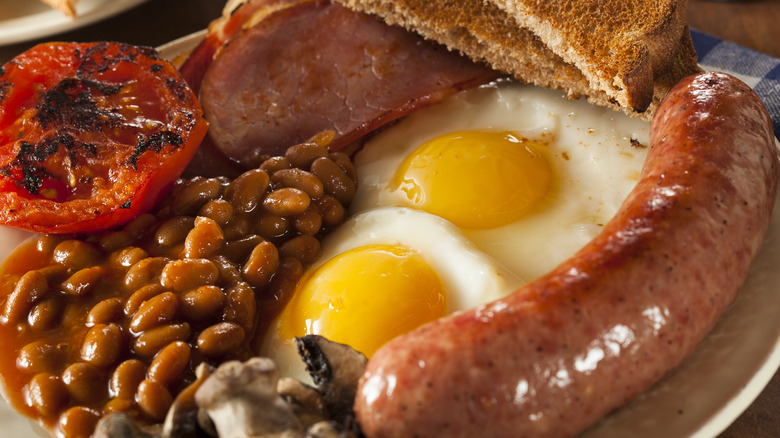 English breakfast fry up