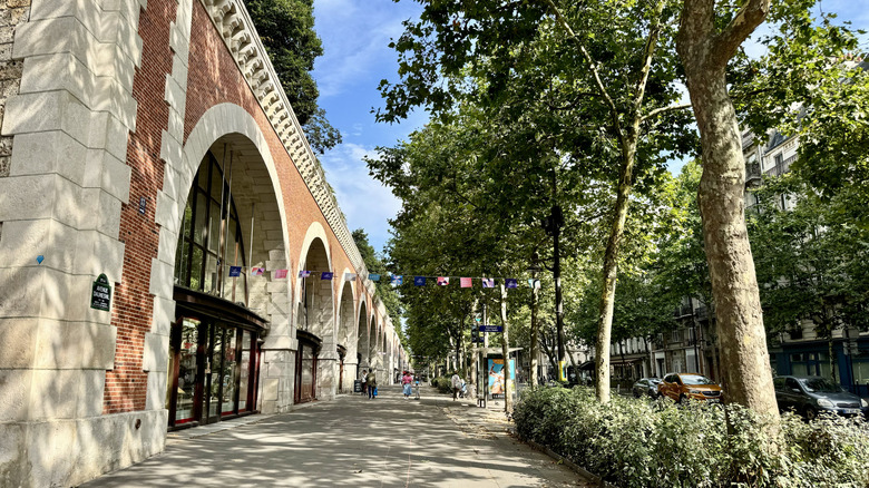 Viaduct archways stores