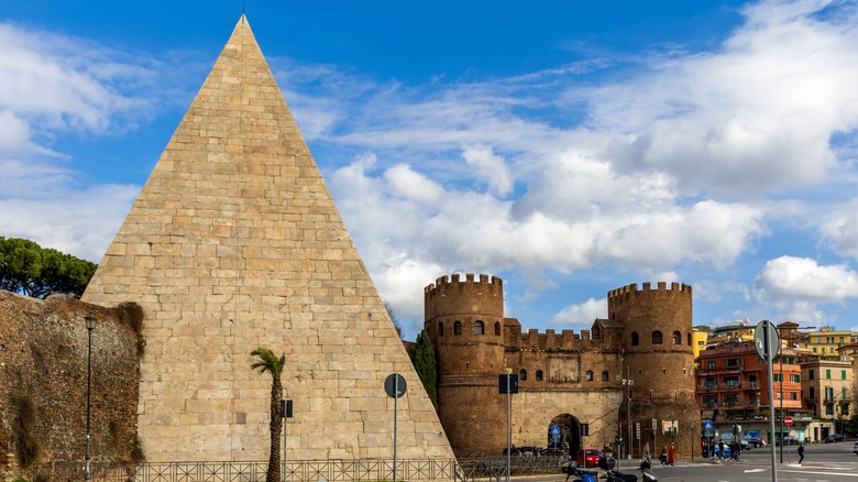 Cestius pyramid in modern image