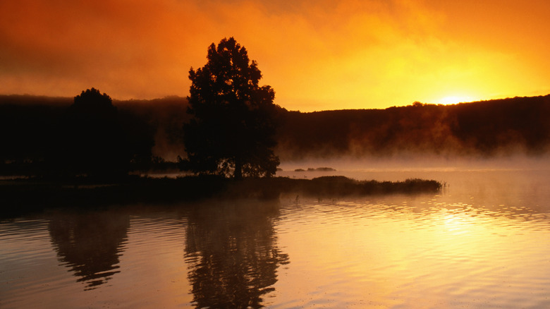 Sunrise at Greenleaf Lake near Braggs, Oklahoma