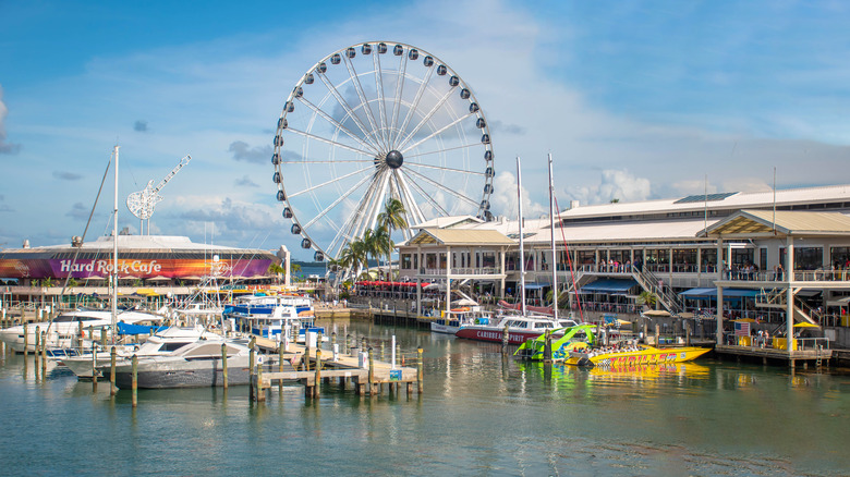 A panaoramic view of Bayside Marketplace in Miami, Florida