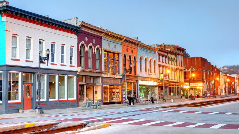 Colorful storefronts in Frankfort, Kentucky, at twilight