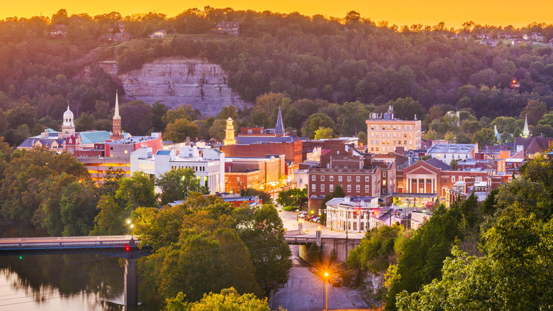 Sunset view of the historic buildings in downtown Frankfort, Kentucky