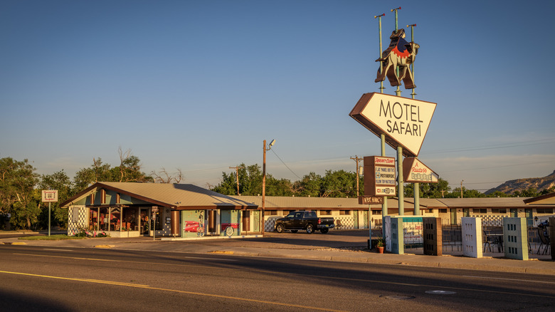 The exterior of Motel Safari