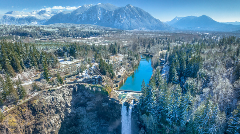 Snoqualmie Falls and the mountains beyond