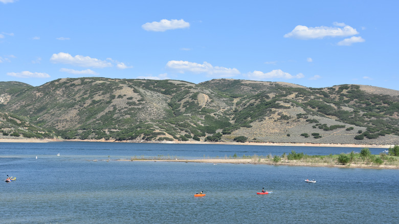 People kayaking on Jordanelle Reservoir