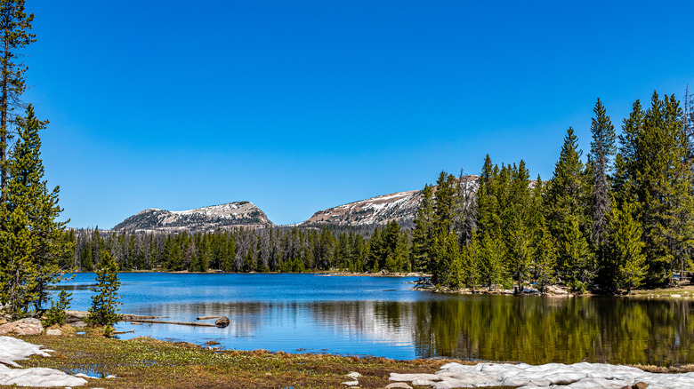 Teapot Lake along the Mirror Lake Scenic Byway