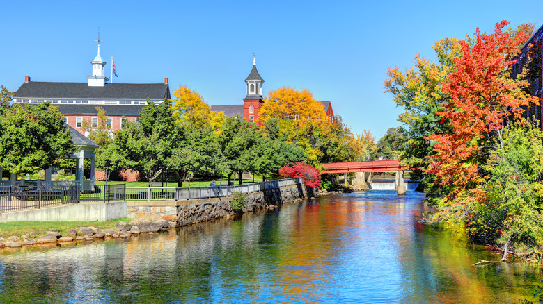 fall foliage in Laconia, New Hampshire