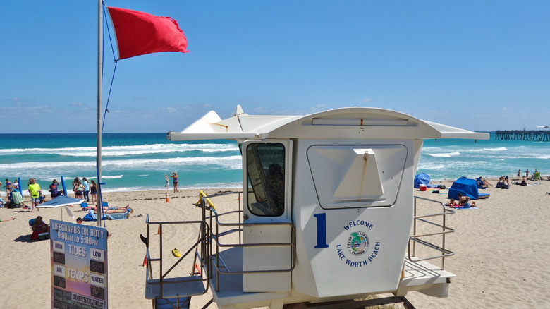 Lifeguard shack on Lake Worth Beach