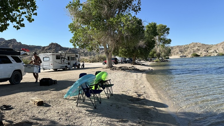 boondocking at Telephone Cove on Lake Mohave