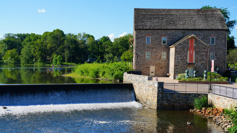 Hunterdon Art Museum in Clinton New Jersey in daylight