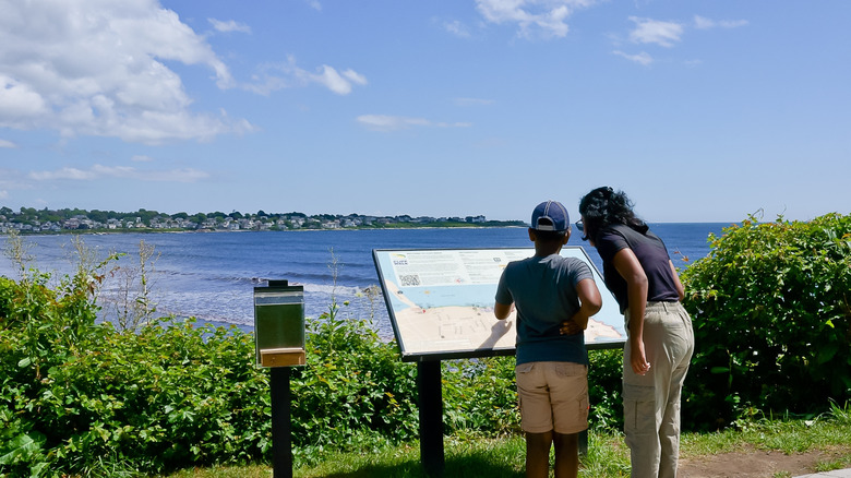 Newport Cliff Walk tourist map