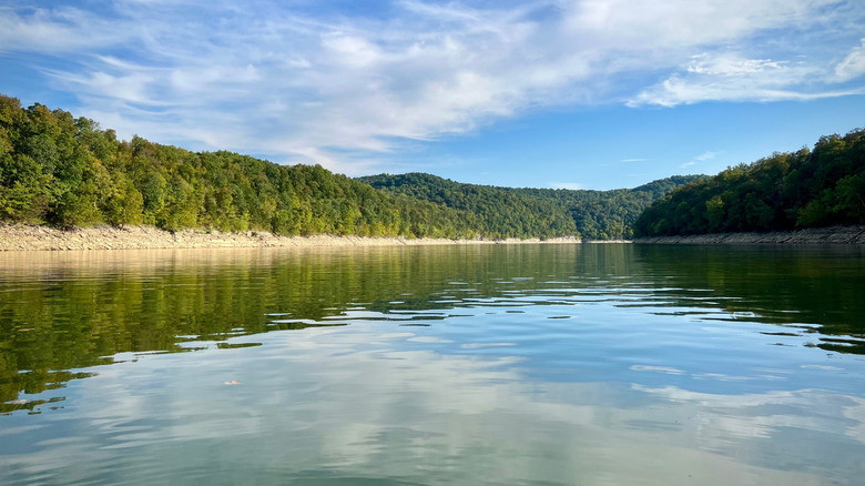 Tranquil waters of Lake Cumberland, Kentucky