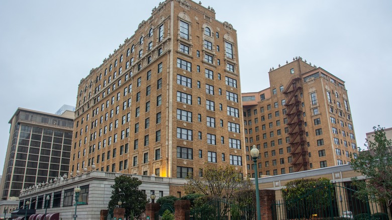 Exterior view of the Peabody Memphis