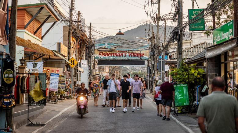 Thailand Fisherman's Village street