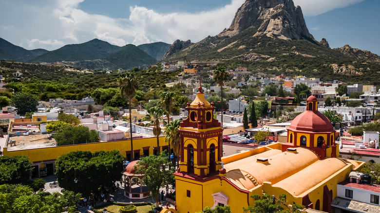 Peña de Bernal aerial