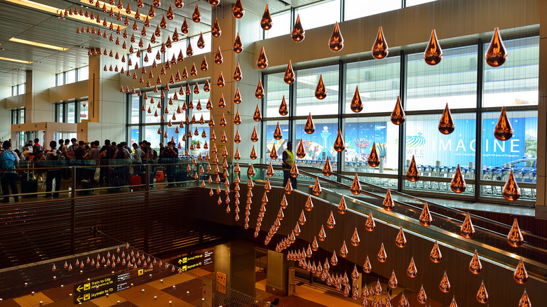 Kinetic Rain at Changi Airport in Singapore