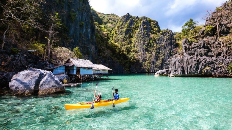 canoe philippines cove