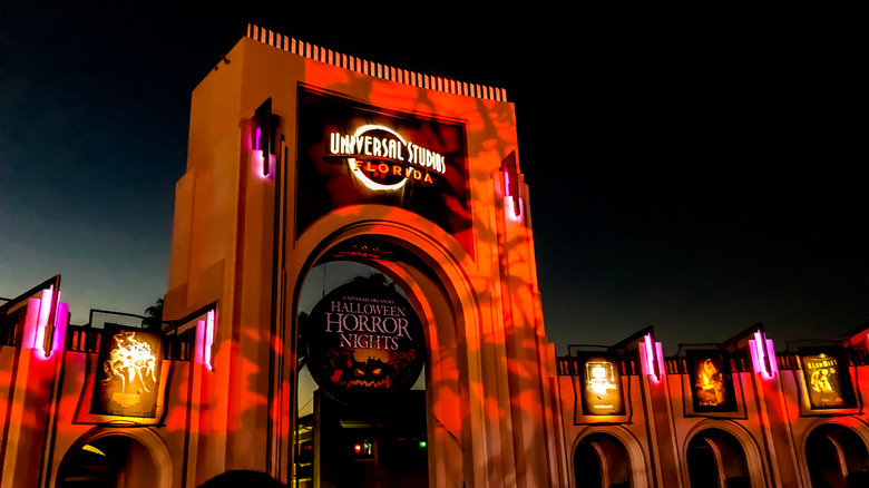 Halloween Horror Nights entrance at Universal