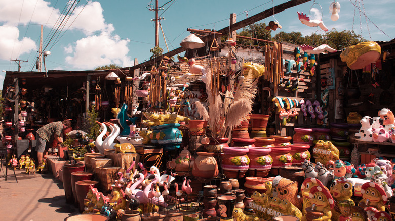 Areguá pottery market stall