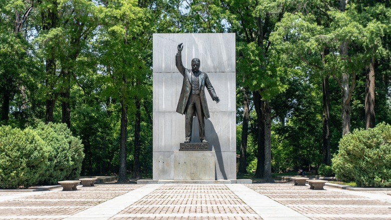 monument at Theodore Roosevelt Island