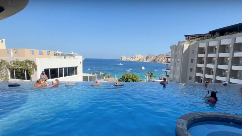 Corázon Cabo Resort main pool