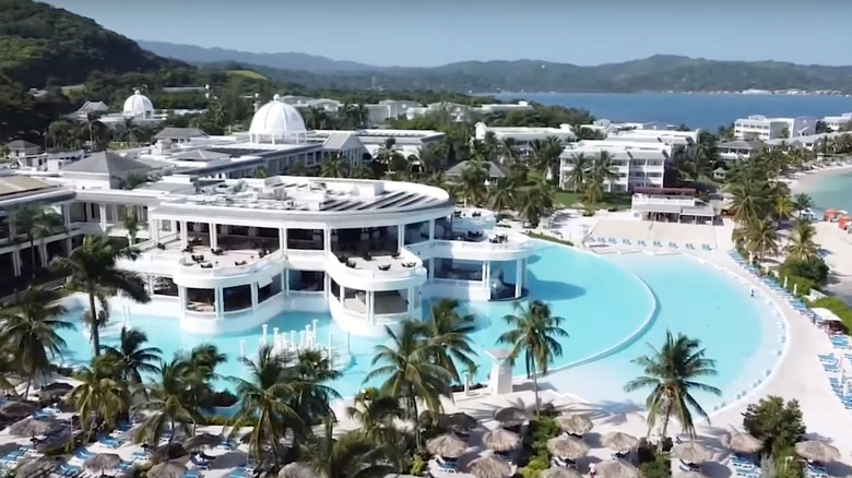 Grand Palladium Jamaica Resort pool