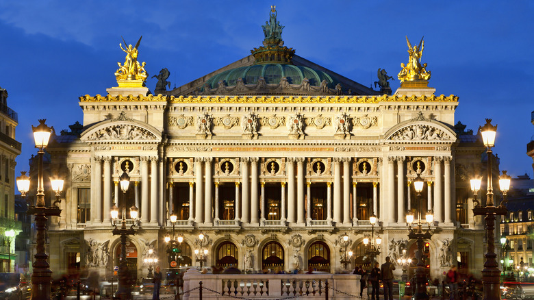 Palais Garnier at night