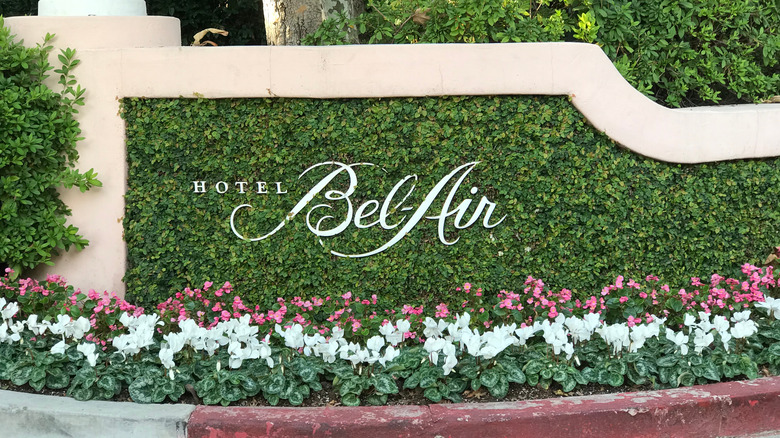 Hotel Bel-Air exterior sign