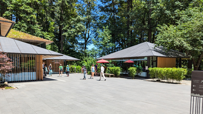 Visitors at the Portland Japanese Garden