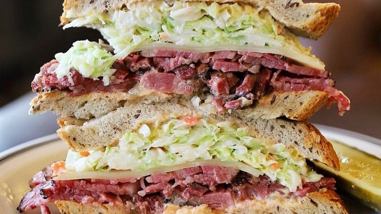 Langer's pastrami sandwich