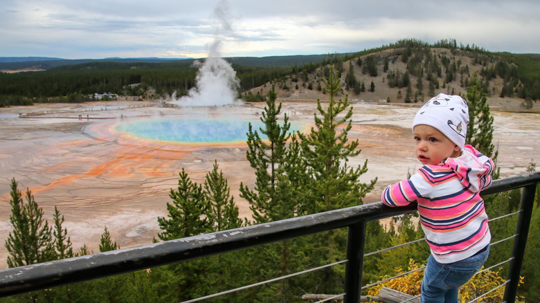 Toddler seeing Ol' Faithful