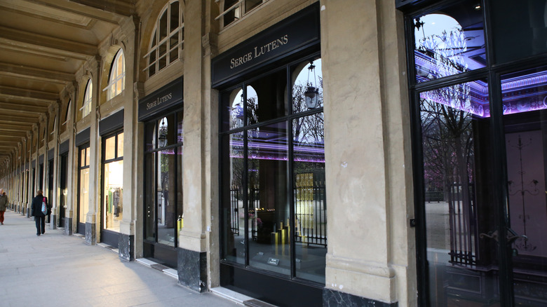 Entrance to Serge Lutens