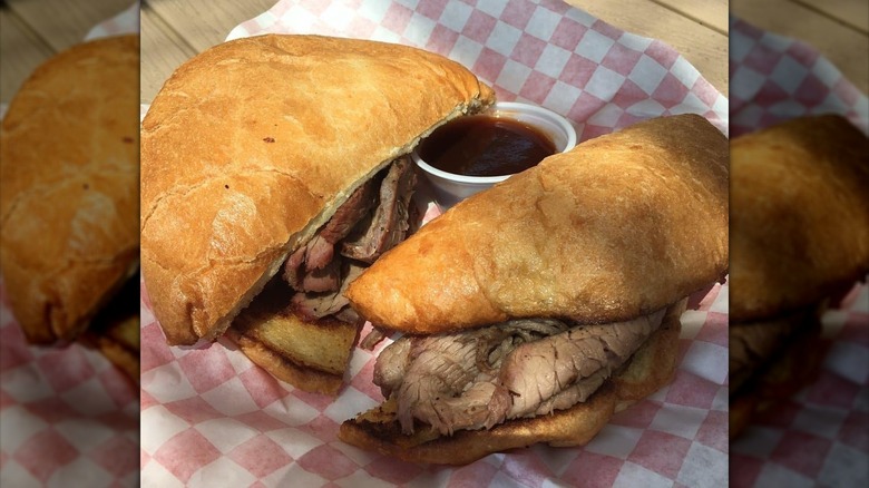 Rancho Nipomo BBQ tri-tip sandwich with sauce