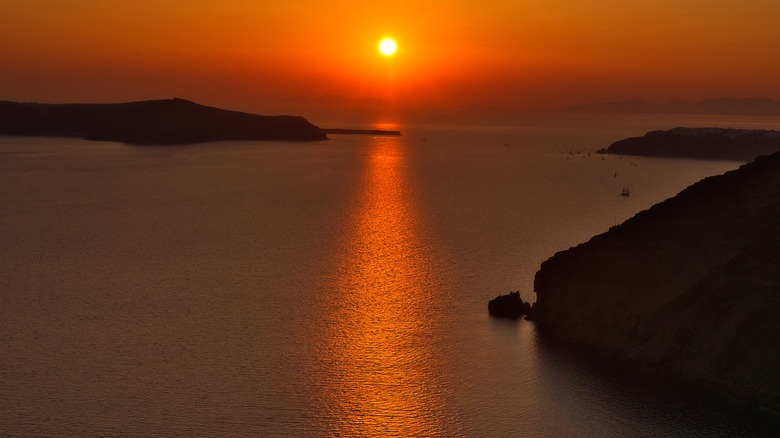 A peaceful sunset taken from the capital of Santorini, Fria.