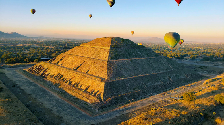 Moon pyramid in Teotihuacán